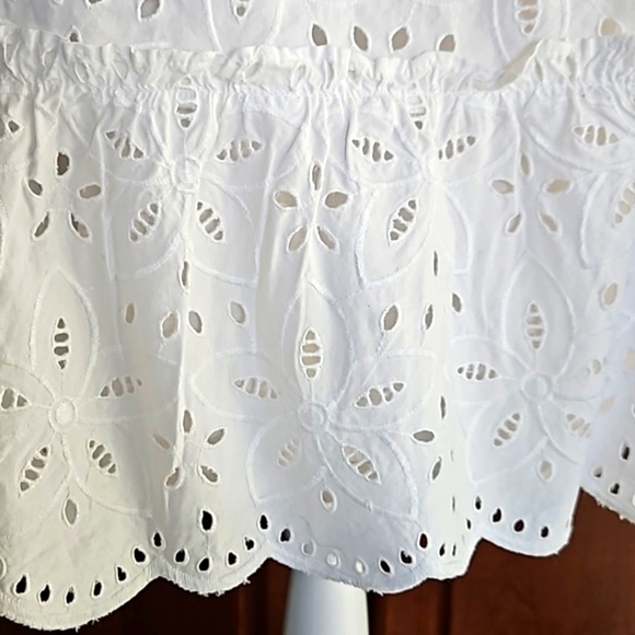 Vineyard Vines NWT Eyelet Top - Picture 3 of 11